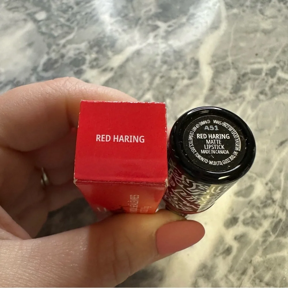 Mac Cosmetics‎ Limited Edition Kieth Haring Viva Glam Matte Lipstick Red Haring
